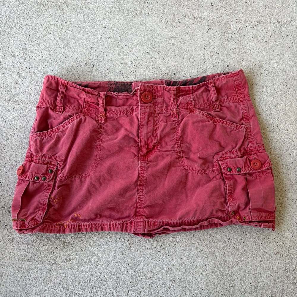 Old Navy Red Y2K Ultra Low Waist Cargo Mini Skirt Size 8